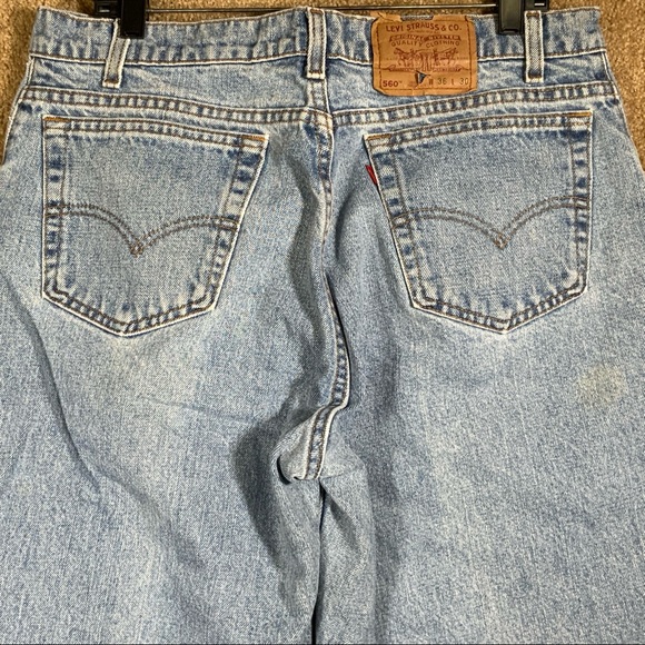 Vintage LEVI’S Mens Jeans Sz 36x30 Loose Tapered Leg 560 Blue Jeans USA Made Red - Picture 6 of 7